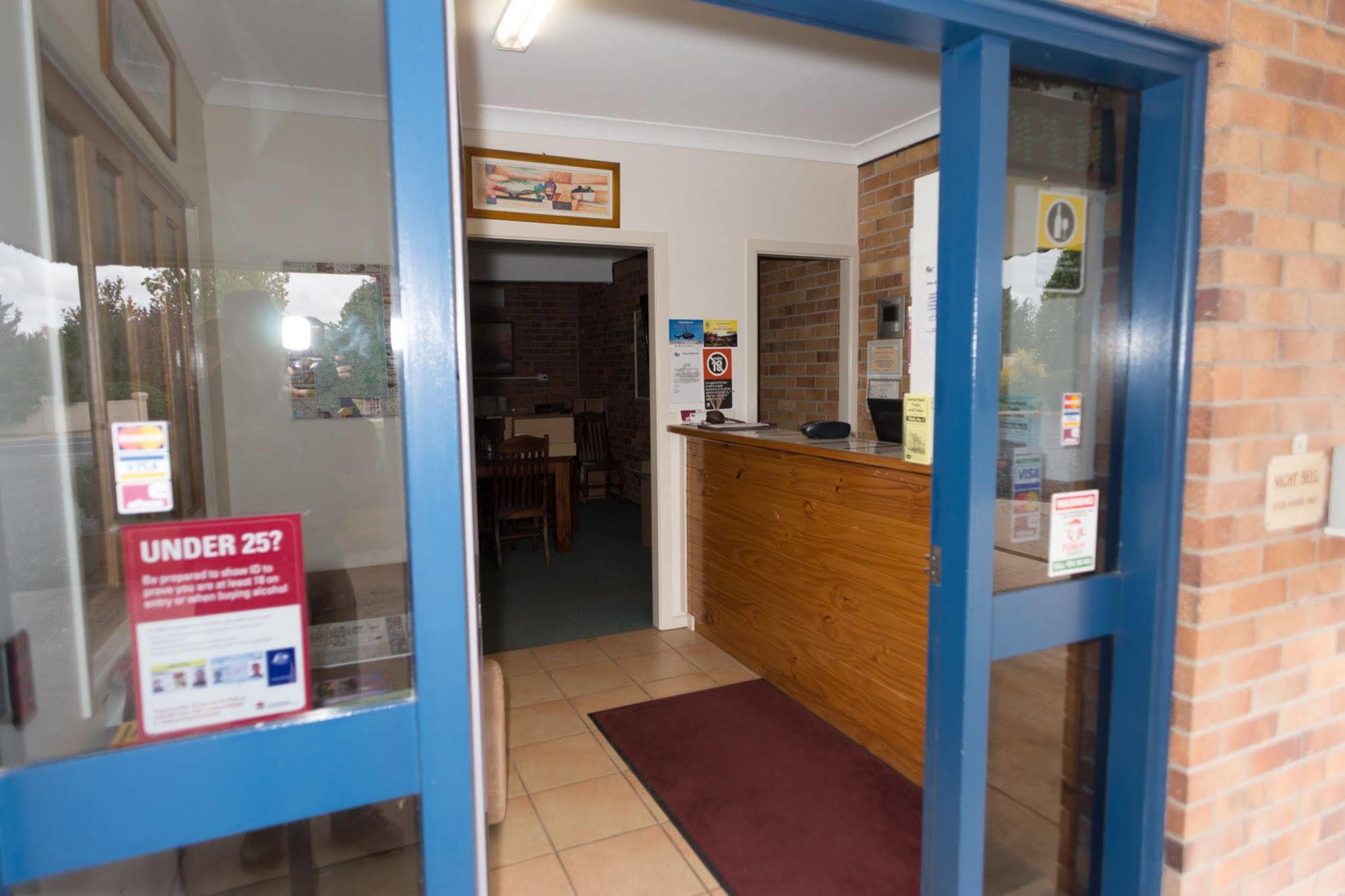 Tally Ho Motor Inn Tenterfield Exterior foto